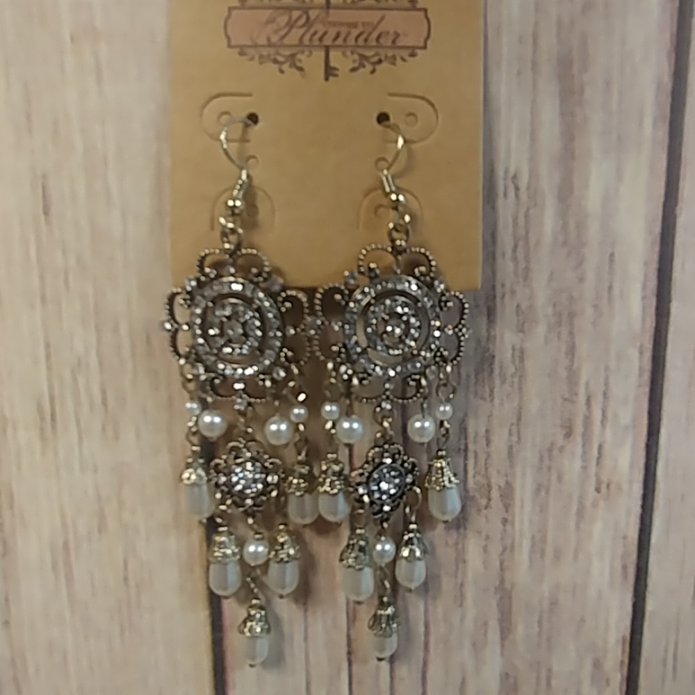 Earrings -Plunder